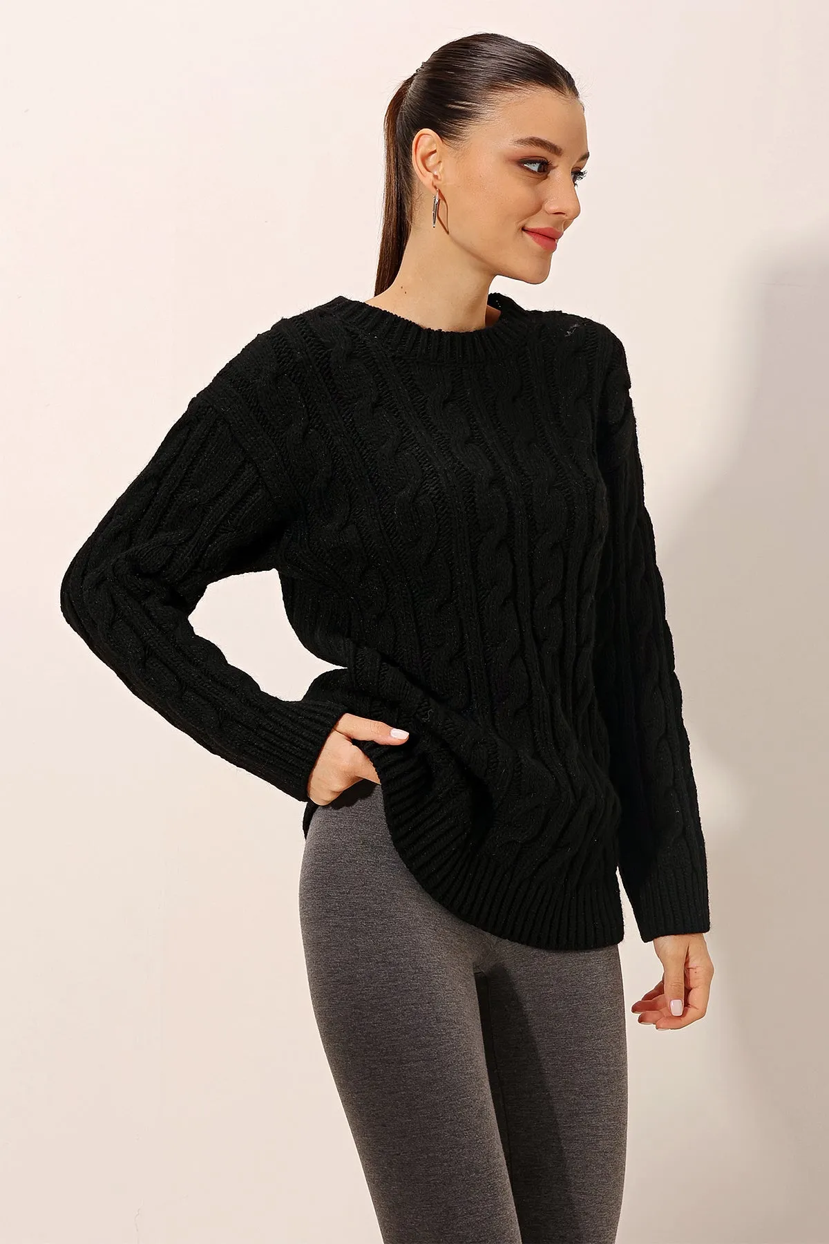 BGD Women Thick Knit Sweater - Black - Avondale