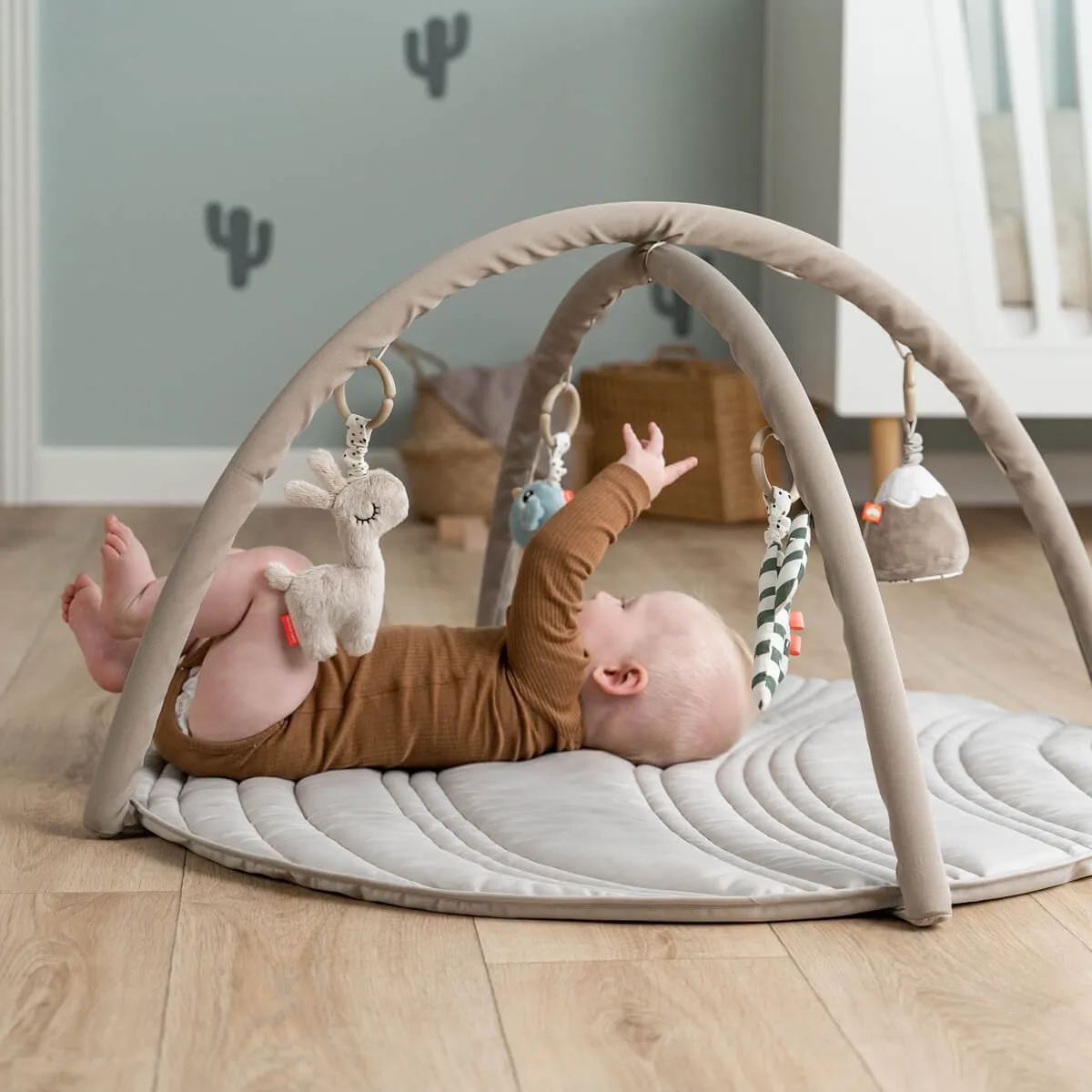 Done by Deer Activity Play Mat – Sand