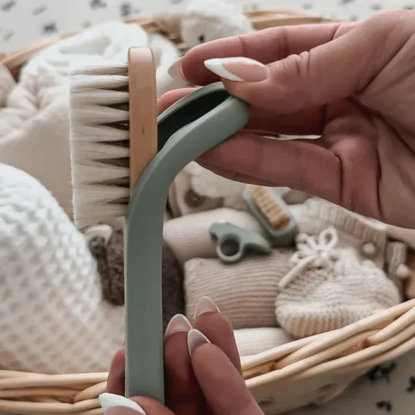 Nouka Baby Grooming Set (Brush/Nail Clippers/Nail Brush) in Color Sand