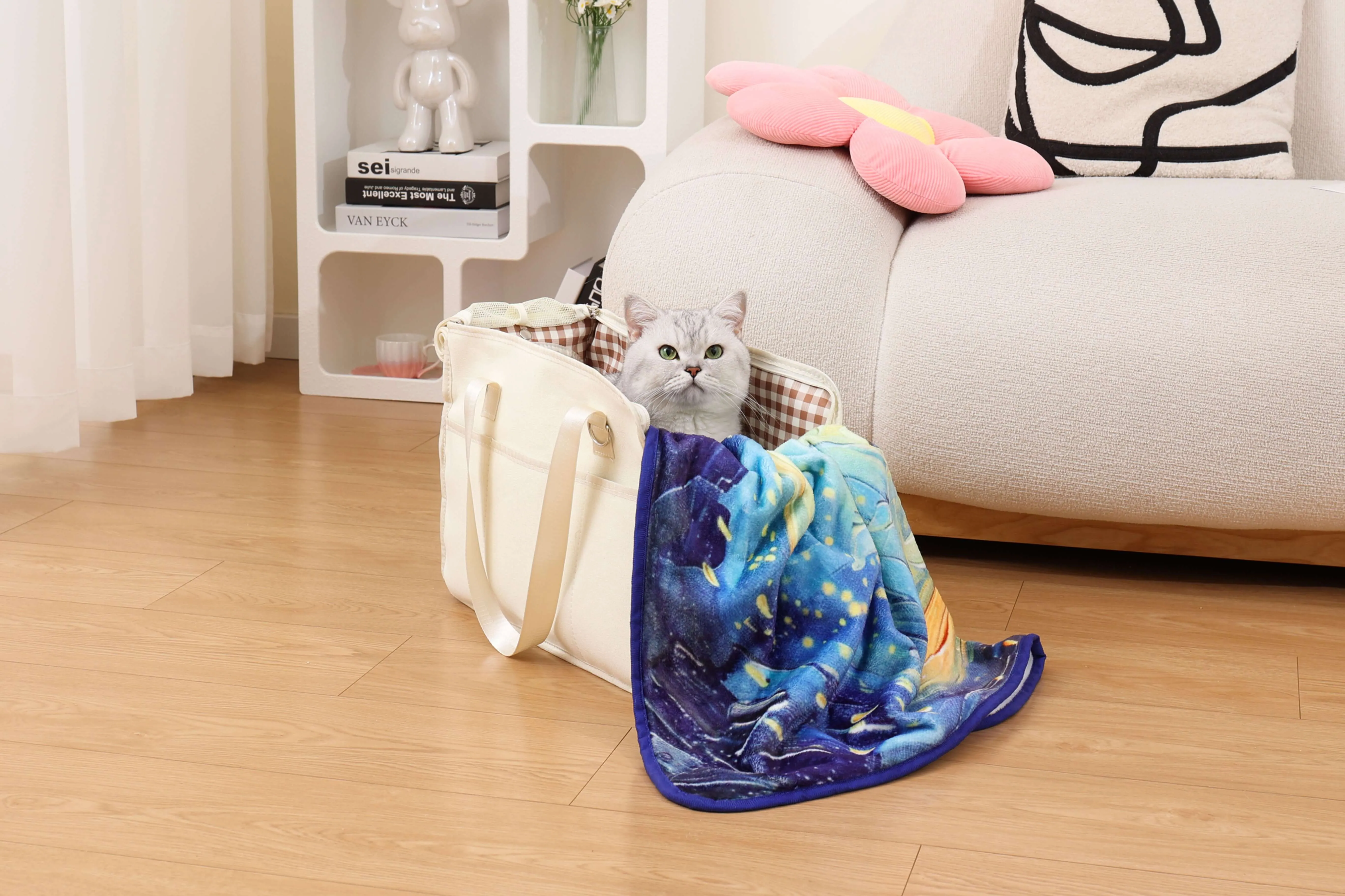 Pet Blanket - Travel-Friendly, Soothing & Machine Washable