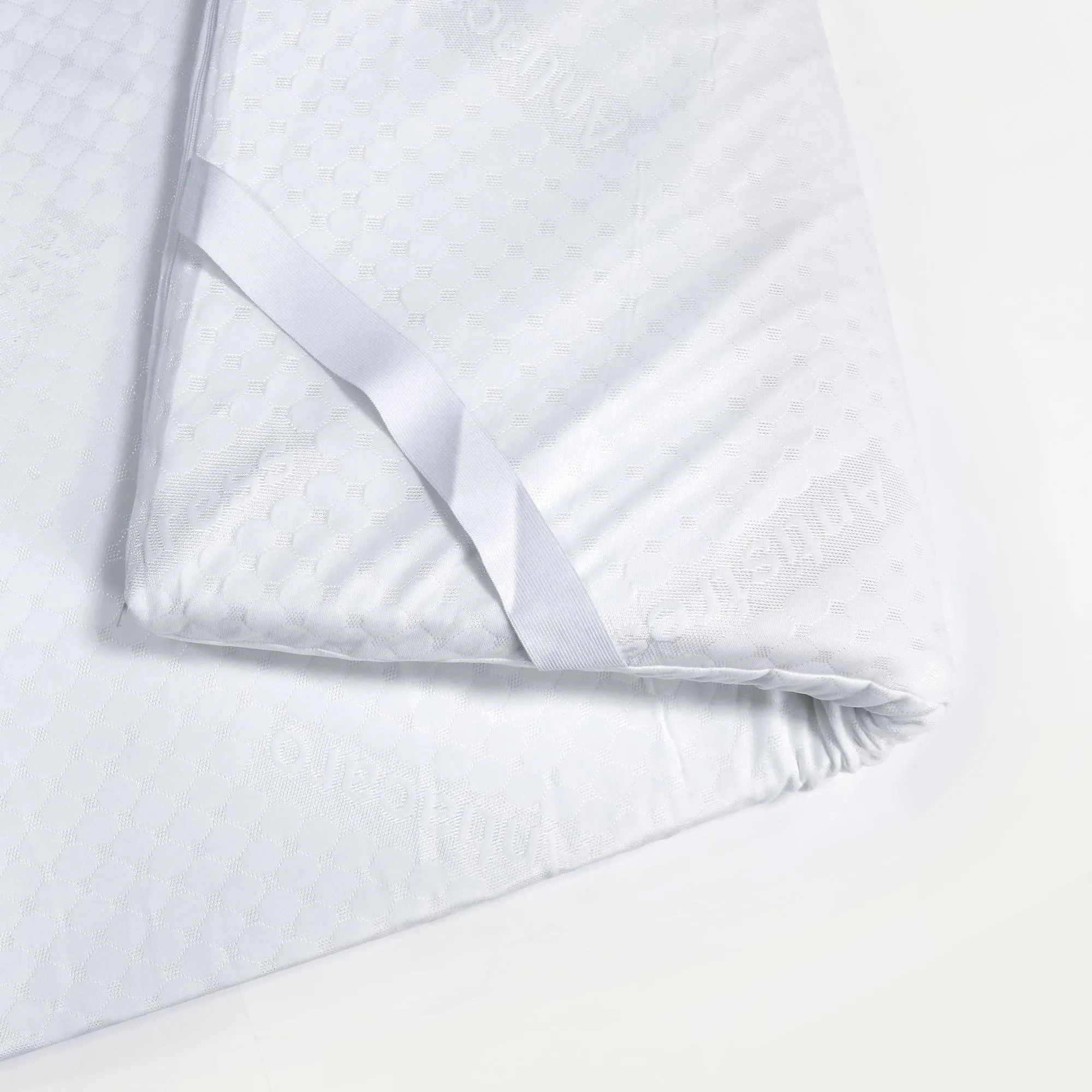 White Memory Foam Mattress Topper - 120x200 with 5cm Thickness