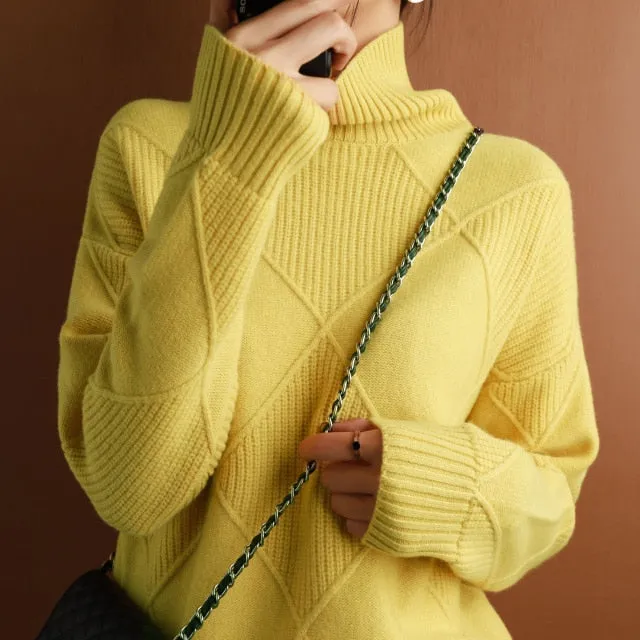 Women’s Cashmere Turtleneck Sweater